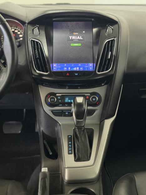 FORD Focus Sedan 2.0 16V 4P FLEX SE FASTBACK POWERSHIFT AUTOM�TICO, Foto 4