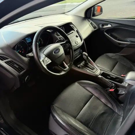 FORD Focus Sedan 2.0 16V 4P FLEX SE FASTBACK POWERSHIFT AUTOM�TICO, Foto 9