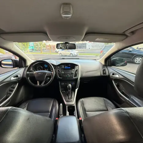 FORD Focus Sedan 2.0 16V 4P FLEX SE FASTBACK POWERSHIFT AUTOM�TICO, Foto 13