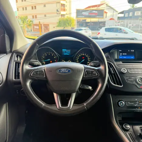 FORD Focus Sedan 2.0 16V 4P FLEX SE FASTBACK POWERSHIFT AUTOM�TICO, Foto 14