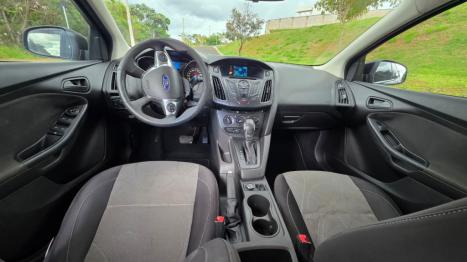 FORD Focus Sedan 2.0 16V 4P FLEX SE FASTBACK POWERSHIFT AUTOM�TICO, Foto 3