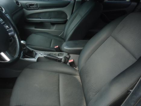 FORD Focus Sedan 2.0 16V 4P GLX FLEX, Foto 3