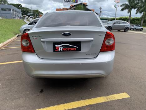 FORD Focus Sedan 2.0 16V 4P GLX AUTOM�TICO, Foto 3