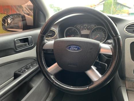 FORD Focus Sedan 2.0 16V 4P GLX AUTOM�TICO, Foto 6