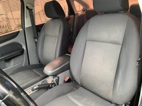 FORD Focus Sedan 2.0 16V 4P GLX AUTOM�TICO, Foto 12