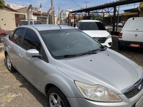 FORD Focus Sedan 2.0 16V 4P GLX AUTOM�TICO, Foto 2