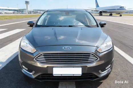 FORD Focus Sedan 2.0 16V 4P FLEX TITANIUM FASTBACK POWERSHIFT AUTOM�TICO, Foto 1