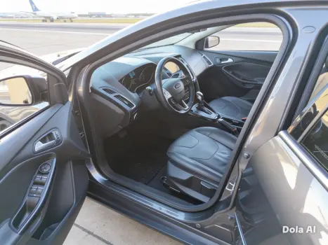 FORD Focus Sedan 2.0 16V 4P FLEX TITANIUM FASTBACK POWERSHIFT AUTOM�TICO, Foto 11