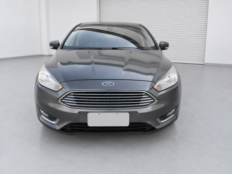 FORD Focus Sedan 2.0 16V 4P FLEX TITANIUM FASTBACK POWERSHIFT AUTOM�TICO, Foto 1