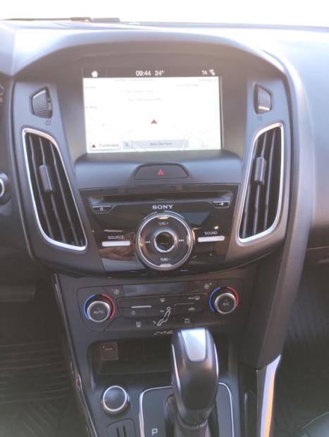 FORD Focus Sedan 2.0 16V 4P FLEX TITANIUM FASTBACK POWERSHIFT AUTOM�TICO, Foto 6