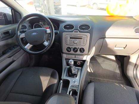 FORD Focus Sedan 2.0 16V 4P GLX FLEX, Foto 4