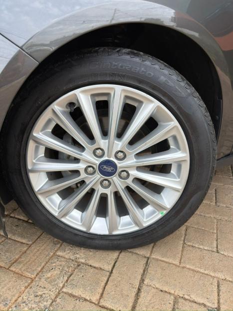 FORD Focus Sedan 2.0 16V 4P FLEX TITANIUM PLUS POWERSHIFT AUTOM�TICO, Foto 3