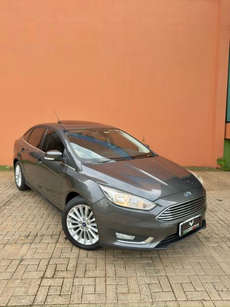 FORD Focus Sedan 2.0 16V 4P FLEX TITANIUM PLUS POWERSHIFT AUTOM�TICO, Foto 4