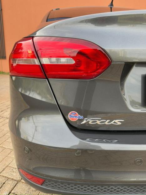 FORD Focus Sedan 2.0 16V 4P FLEX TITANIUM PLUS POWERSHIFT AUTOM�TICO, Foto 9