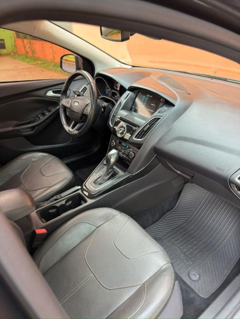 FORD Focus Sedan 2.0 16V 4P FLEX TITANIUM PLUS POWERSHIFT AUTOM�TICO, Foto 13