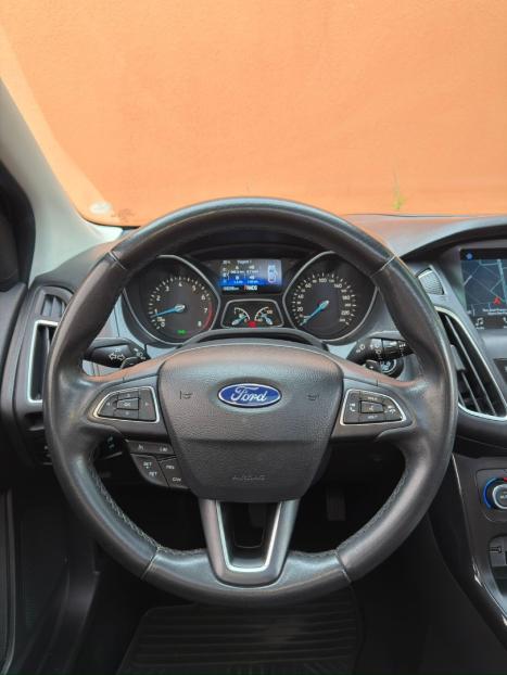 FORD Focus Sedan 2.0 16V 4P FLEX TITANIUM PLUS POWERSHIFT AUTOM�TICO, Foto 17