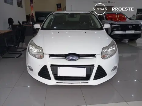 FORD Focus Sedan 2.0 16V 4P FLEX TITANIUM AUTOM�TICO, Foto 1