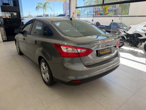 FORD Focus Sedan 2.0 16V 4P FLEX SE POWERSHIFT AUTOM�TICO, Foto 6