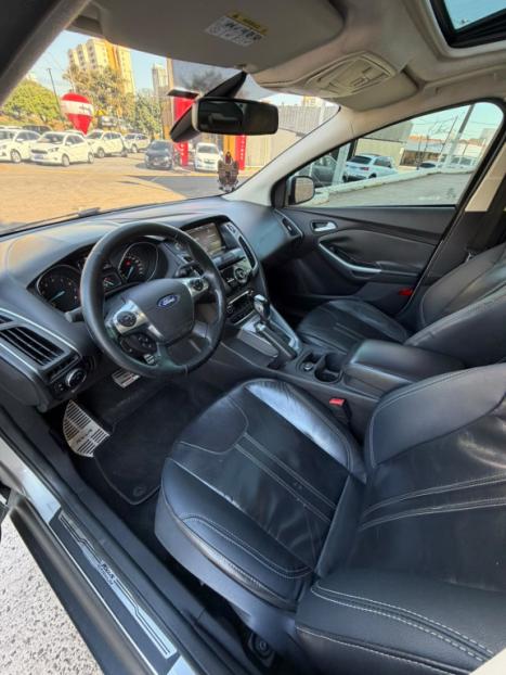 FORD Focus Sedan 2.0 16V 4P FLEX TITANIUM PLUS FASTBACK POWERSHIFT AUTOM�TICO, Foto 12