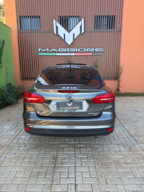 FORD Focus Sedan 2.0 16V 4P FLEX TITANIUM PLUS POWERSHIFT AUTOM�TICO, Foto 9