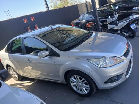 FORD Focus Sedan 2.0 16V 4P GHIA FLEX AUTOM�TICO, Foto 1