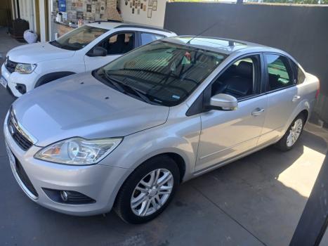 FORD Focus Sedan 2.0 16V 4P GHIA FLEX AUTOM�TICO, Foto 2