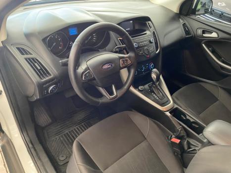 FORD Focus Sedan 2.0 16V 4P FLEX SE POWERSHIFT AUTOM�TICO, Foto 9