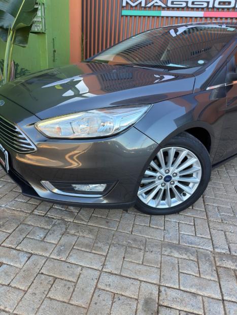 FORD Focus Sedan 2.0 16V 4P FLEX TITANIUM PLUS POWERSHIFT AUTOM�TICO, Foto 6