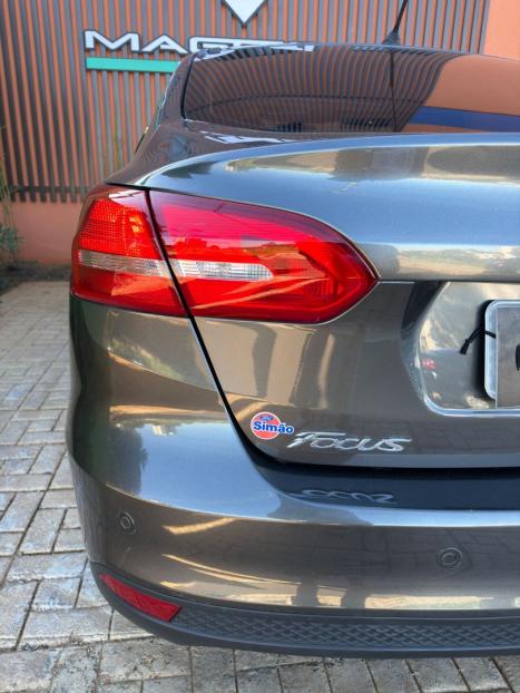 FORD Focus Sedan 2.0 16V 4P FLEX TITANIUM PLUS POWERSHIFT AUTOM�TICO, Foto 10
