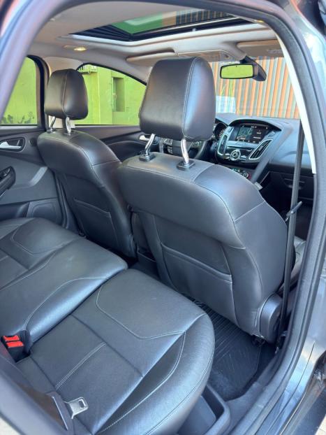 FORD Focus Sedan 2.0 16V 4P FLEX TITANIUM PLUS POWERSHIFT AUTOM�TICO, Foto 19