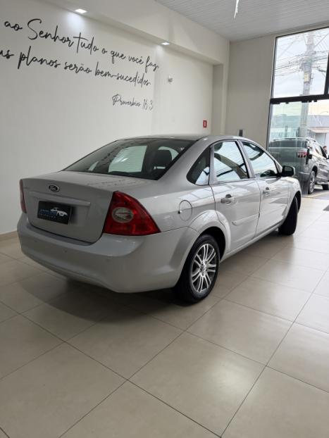 FORD Focus Sedan 2.0 16V 4P FC FLEX AUTOM�TICO, Foto 4