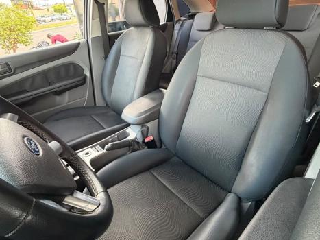 FORD Focus Sedan 2.0 16V 4P GLX AUTOMÁTICO, Foto 11