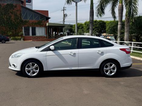 FORD Focus Sedan 2.0 16V 4P FLEX S POWERSHIFT AUTOMÁTICO, Foto 8