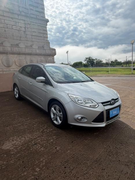 FORD Focus Sedan 2.0 16V 4P FLEX S POWERSHIFT AUTOMÁTICO, Foto 2