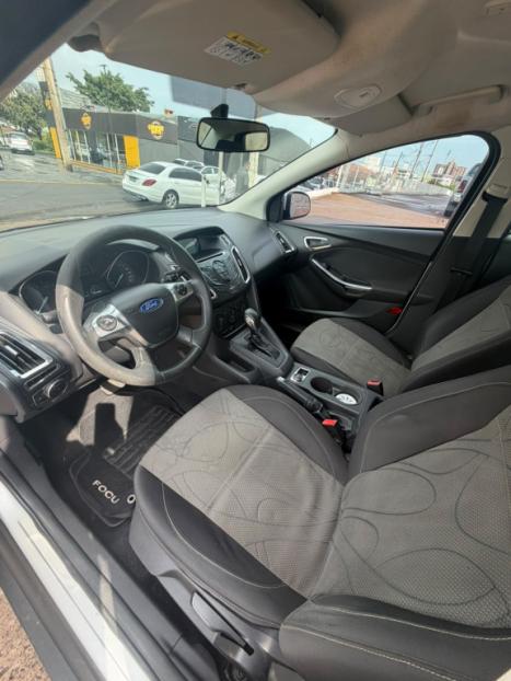 FORD Focus Sedan 2.0 16V 4P FLEX S POWERSHIFT AUTOMÁTICO, Foto 10