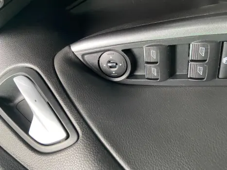 FORD Focus Sedan 2.0 16V 4P FLEX TITANIUM POWERSHIFT AUTOMÁTICO, Foto 14