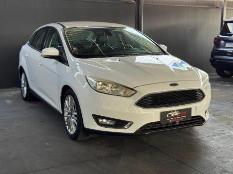 FORD Focus Sedan , Foto 1