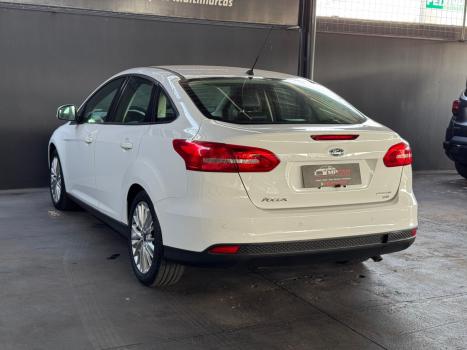 FORD Focus Sedan , Foto 4