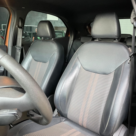 FORD Ka Hatch 1.5 12V 4P FLEX TI-VCT FREESTYLE AUTOM�TICO, Foto 14