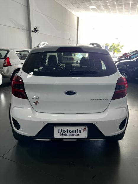 FORD Ka Hatch 1.5 12V 4P FLEX TI-VCT FREESTYLE AUTOM�TICO, Foto 10