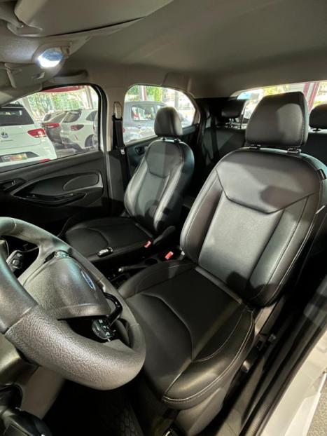 FORD Ka Hatch 1.5 12V 4P FLEX TI-VCT TITANIUM AUTOMÁTICO, Foto 11