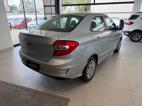 FORD Ka + Sedan 1.5 12V 4P FLEX TI-VCT SE AUTOM�TICO, Foto 6