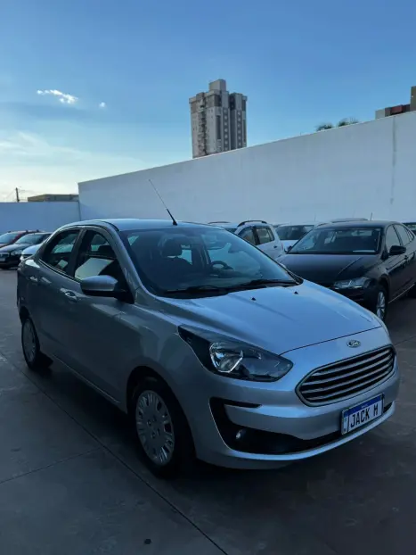 FORD Ka + Sedan 1.5 12V 4P FLEX TI-VCT SE PLUS AUTOM�TICO, Foto 3