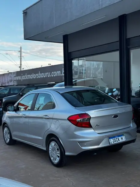 FORD Ka + Sedan 1.5 12V 4P FLEX TI-VCT SE PLUS AUTOM�TICO, Foto 5