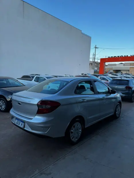 FORD Ka + Sedan 1.5 12V 4P FLEX TI-VCT SE PLUS AUTOM�TICO, Foto 6
