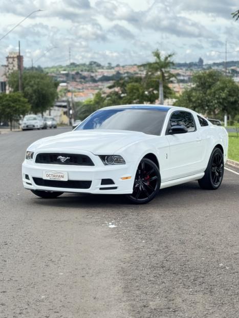 FORD Mustang 3.7 V6 24V COUP� AUTOM�TICO, Foto 1