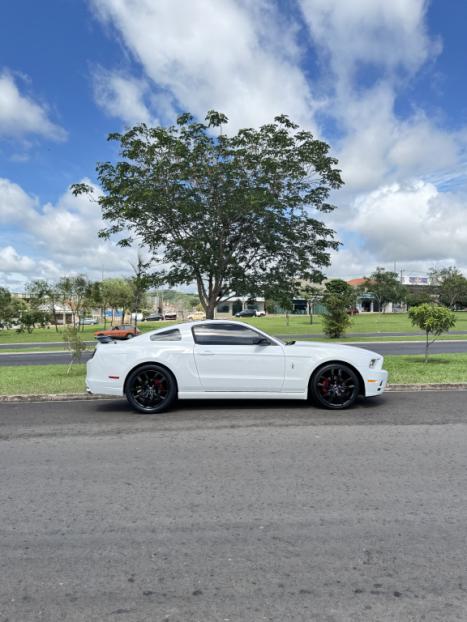 FORD Mustang 3.7 V6 24V COUP� AUTOM�TICO, Foto 10