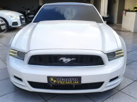 FORD Mustang 3.7 V6 24V COUP� AUTOM�TICO, Foto 3