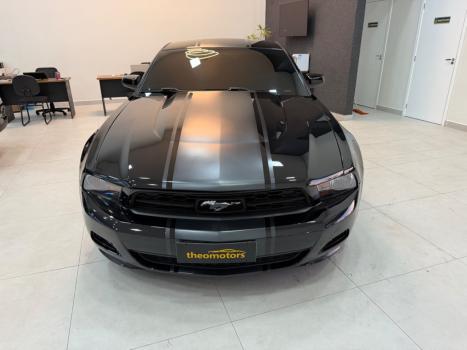 FORD Mustang 3.8 V6 AUTOM�TICO, Foto 4