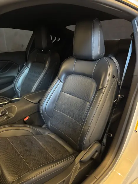 FORD Mustang 5.0 V8 32V COUP� GT PERFORMANCE AUTOM�TICO, Foto 7